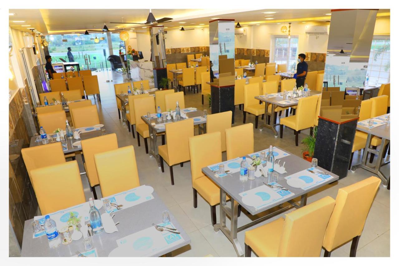 Clarks Inn Express ,Sirkazhi Exteriér fotografie